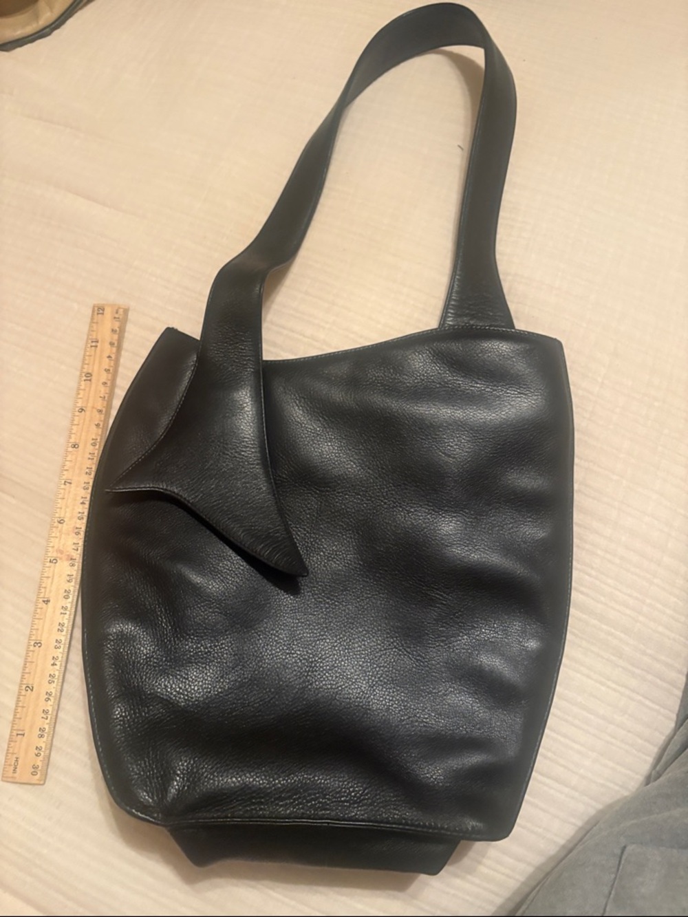 LLADRO Luxury Classic Black Leather Shoulder Bag